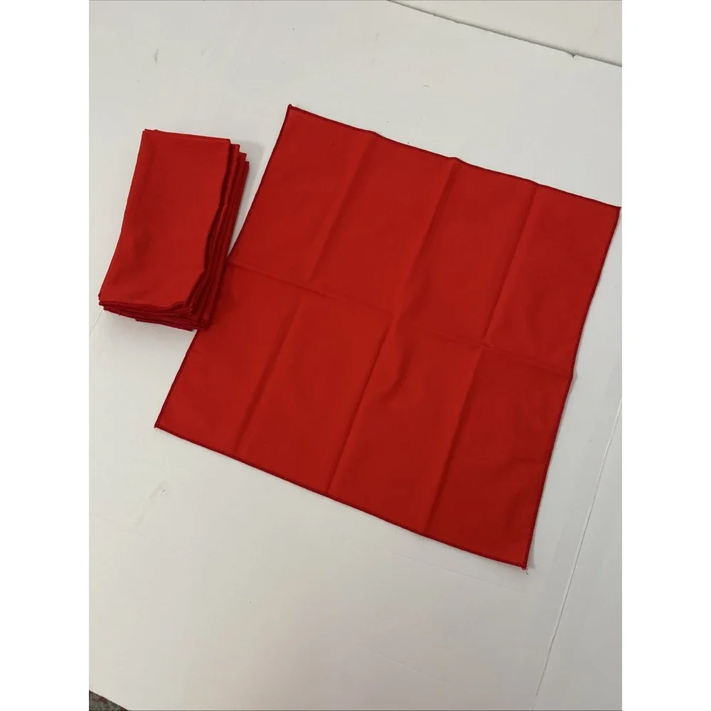 SET OF 8 NAPKINS + 1 TABLE RUNNER‎ QUILTED CHRISTMAS RED 1241